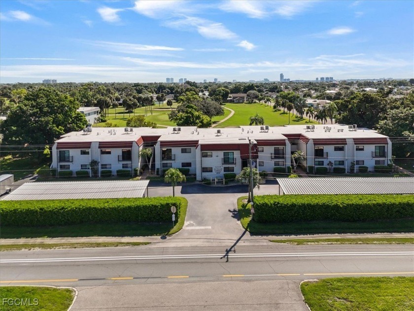 Discover the Lifestyle You Deserve at St. Clair Garden Condo! - Beach Condo for sale in North Fort Myers, Florida on Beachhouse.com