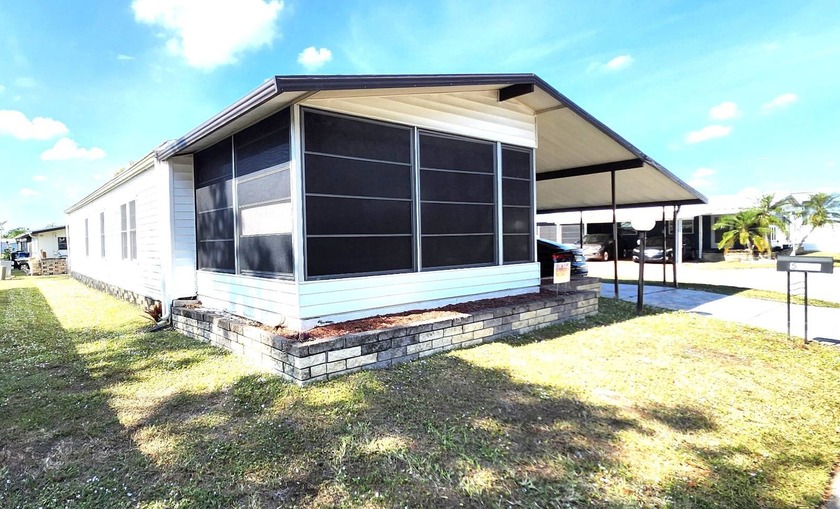 Discover carefree living in this delightfully updated home - Beach Home for sale in Bradenton, Florida on Beachhouse.com