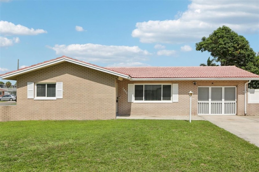 Well-Maintained 3-Bedroom, 2-Bath Home in a Quiet St. Petersburg - Beach Home for sale in St. Petersburg, Florida on Beachhouse.com