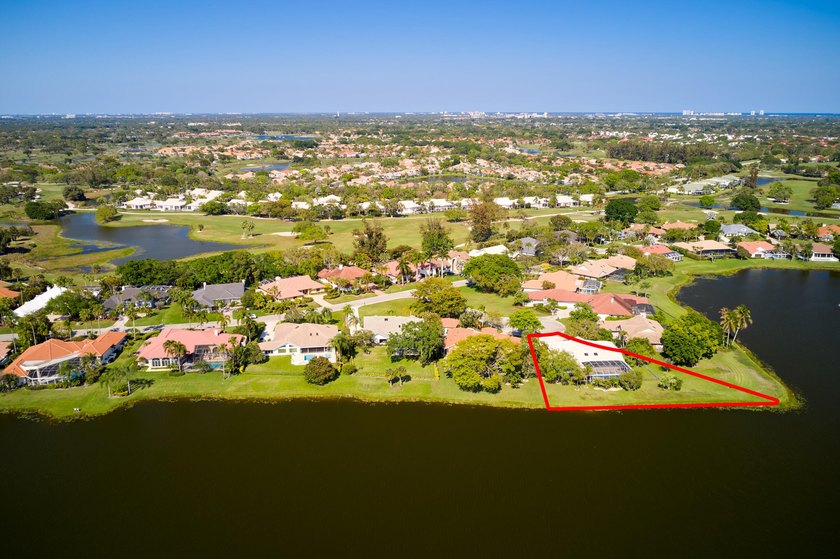 Unmatched spectacular lake views w/ southern exposure on an - Beach Home for sale in Palm Beach Gardens, Florida on Beachhouse.com