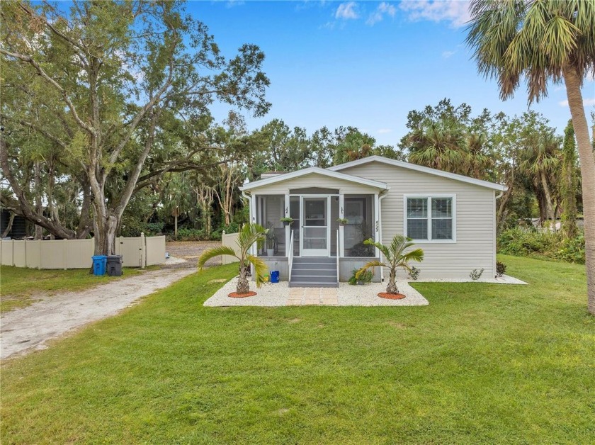 This stunning property is located in  Gibsonton which is on the - Beach Home for sale in Gibsonton, Florida on Beachhouse.com