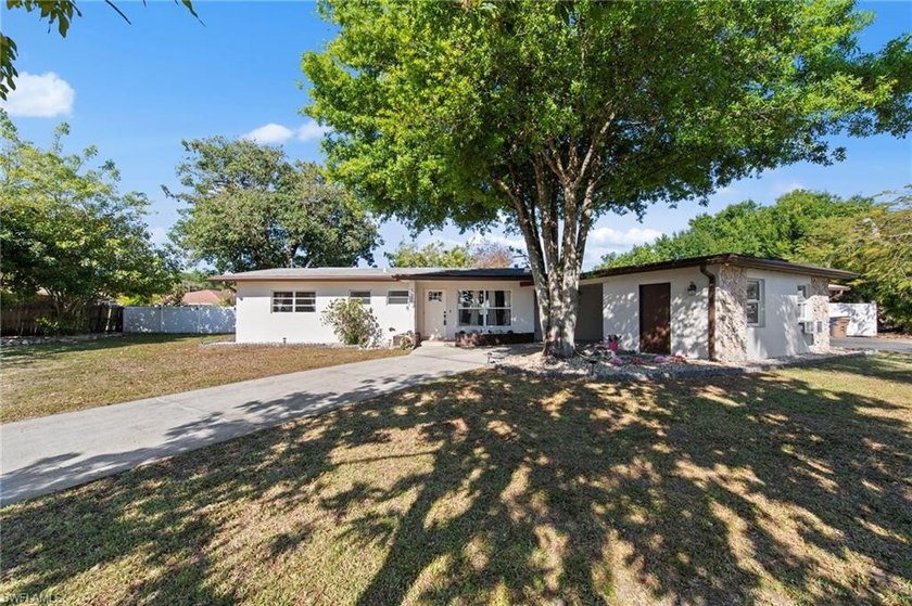 Your dream home is finally here! Flowing with endless character - Beach Home for sale in Fort Myers, Florida on Beachhouse.com