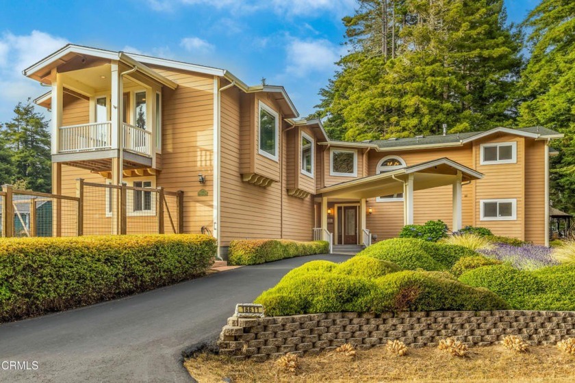 Custom home designed for luxury living in a shared family - Beach Home for sale in Fort Bragg, California on Beachhouse.com
