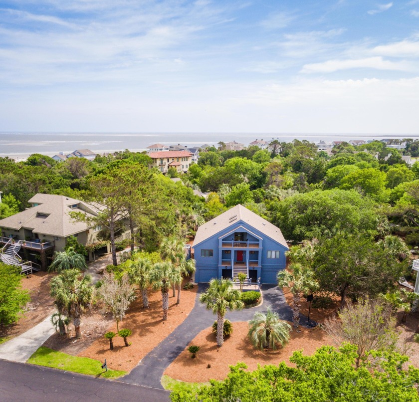 Bright & open immaculately maintained contemporary is a great - Beach Home for sale in Seabrook Island, South Carolina on Beachhouse.com