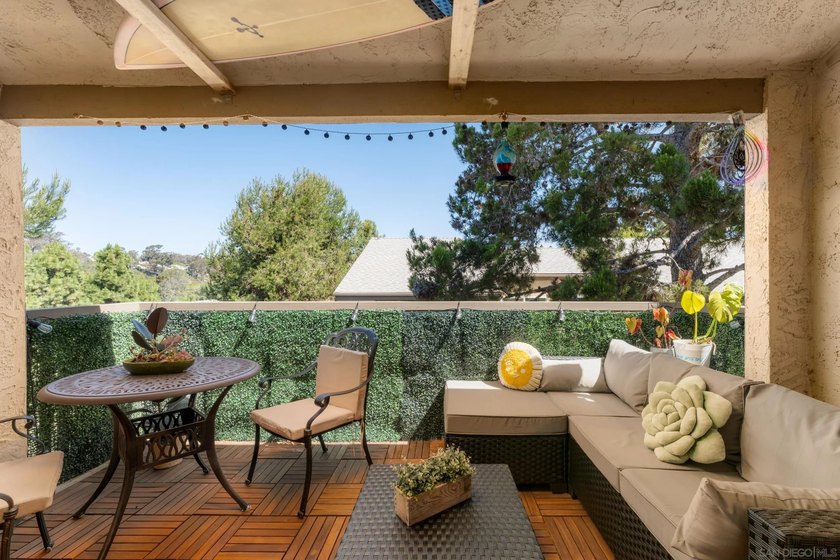 Welcome to one of the best locations in the highly desirable - Beach Condo for sale in La Jolla, California on Beachhouse.com