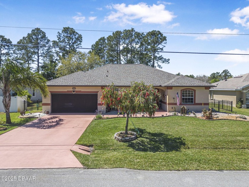 A beautifully upgraded 3-bedroom, 2-bathroom , 1,768 sqft home - Beach Home for sale in Palm Coast, Florida on Beachhouse.com