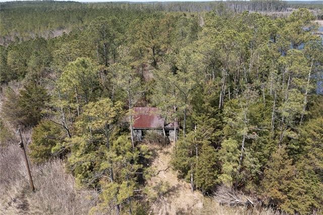 400 waterfront acres!  Fantastic for the hunting enthusiast - Beach Lot for sale in Mathews, Virginia on Beachhouse.com