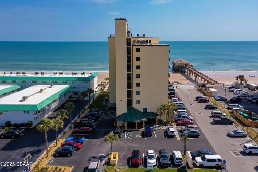 This stunning 1-bedroom, 1-bathroom condo offers a beautifully - Beach Condo for sale in Daytona Beach, Florida on Beachhouse.com