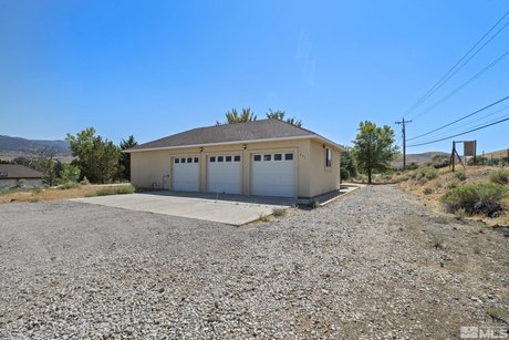 Pleasant Valley home with mountain views situated on an acre - Beach Home for sale in Reno, Nevada on Beachhouse.com