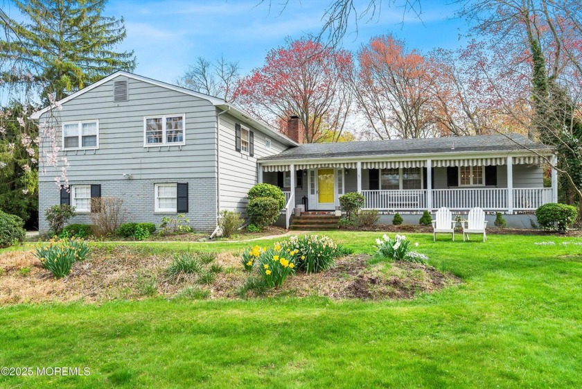 Presenting an exceptional opportunity in Rumson, this 1.279 acre - Beach Home for sale in Rumson, New Jersey on Beachhouse.com