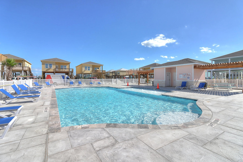 Tropical pool! Boat parking! Brand new 3 bedroom, 2 bath with - Beach Vacation Rentals in Rockport, Texas on Beachhouse.com