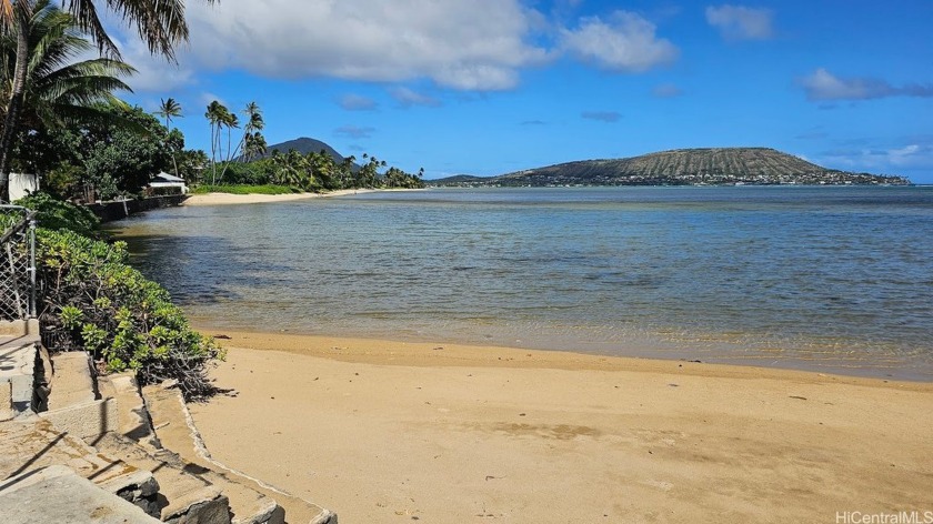 Location!Location!Lovation...Imagine owning a beachfront home - Beach Home for sale in Honolulu, Hawaii on Beachhouse.com