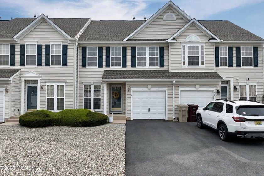 LOCATION!! LOCATION! LOCATION!! Welcome to The Landings at - Beach Condo for sale in Bayville, New Jersey on Beachhouse.com