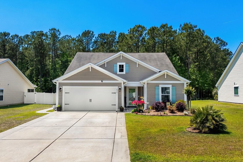 Welcome to 1315 Golden Valley Place - an immaculately kept 4 - Beach Home for sale in Little River, South Carolina on Beachhouse.com