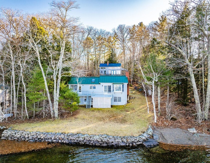 Fantastic vintage ''grandfathered'' Megunticook Lake property - Beach Home for sale in Camden, Maine on Beachhouse.com