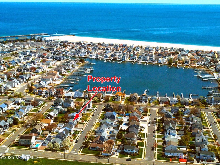 WELCOME TO YOUR PERFECT BEACH GETAWAY,INVESTMENT PROPERTY OR A - Beach Home for sale in Point Pleasant Beach, New Jersey on Beachhouse.com