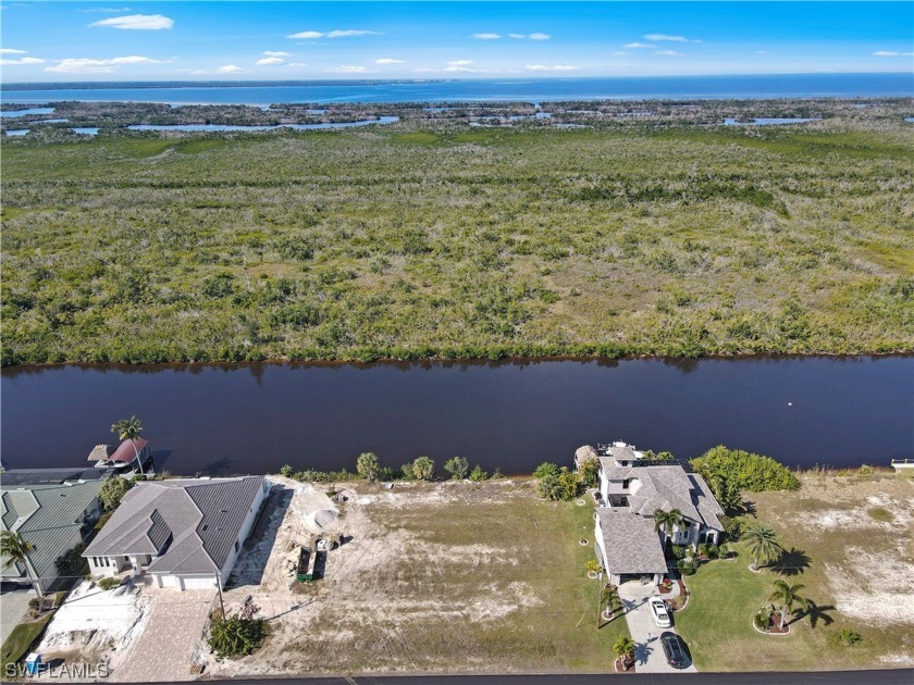 DIRECT ACCESS NORTHWEST SPREADER LOT WITH SPECTACULAR SUNSET - Beach Lot for sale in Cape Coral, Florida on Beachhouse.com
