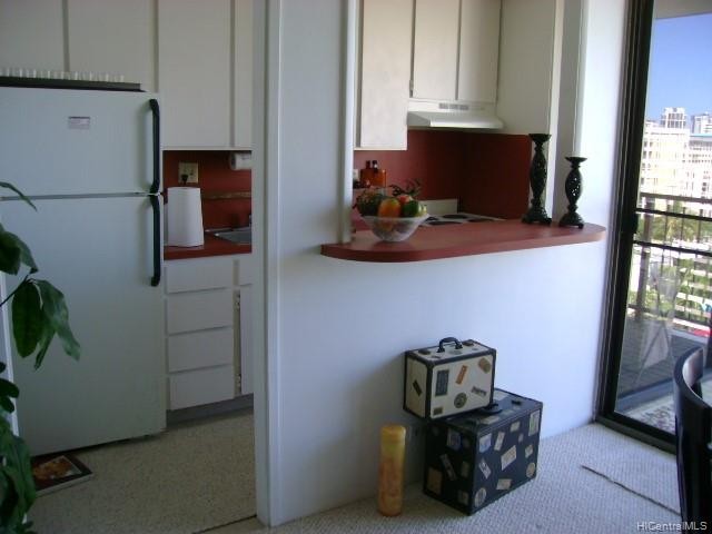 SOLD AS IS, FEE NEGOTIATED, BREEZY, PARTIALLY UPGRADED (1) - Beach Condo for sale in Honolulu, Hawaii on Beachhouse.com