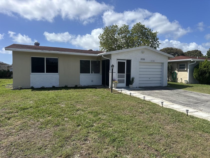 Welcome to an ALL-AGES community, well-kept pride of home - Beach Home for sale in Deerfield Beach, Florida on Beachhouse.com