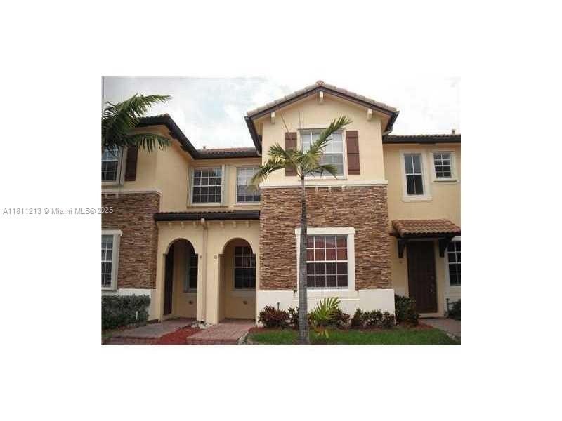 Great first home, stop wasting money on rent. Lakes by the Bay - Beach Townhome/Townhouse for sale in Cutler Bay, Florida on Beachhouse.com