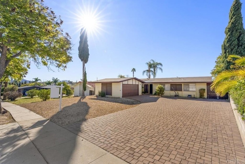 Single-level home in the San Carlos area with pool, RV parking - Beach Home for sale in San Diego, California on Beachhouse.com