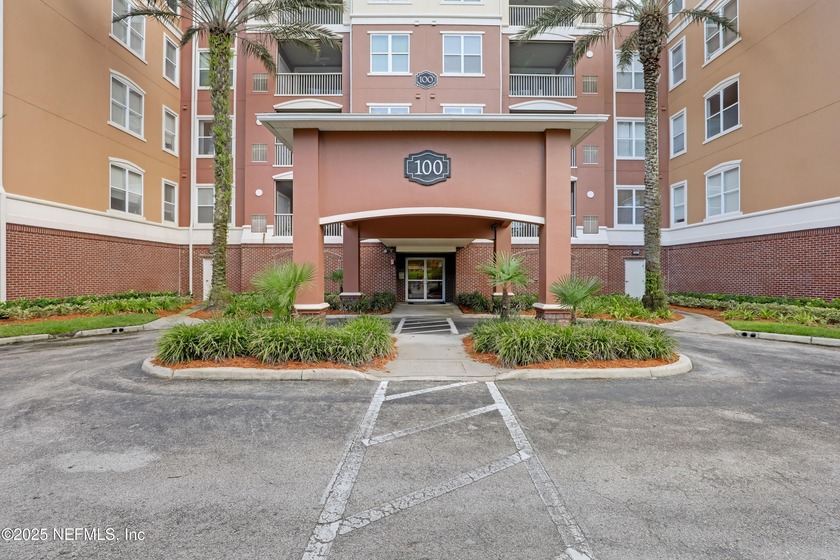 NEW FLOORING | NEW AC | NEW WATER HEATER | NEW WATER SOFTENER & - Beach Condo for sale in Jacksonville, Florida on Beachhouse.com