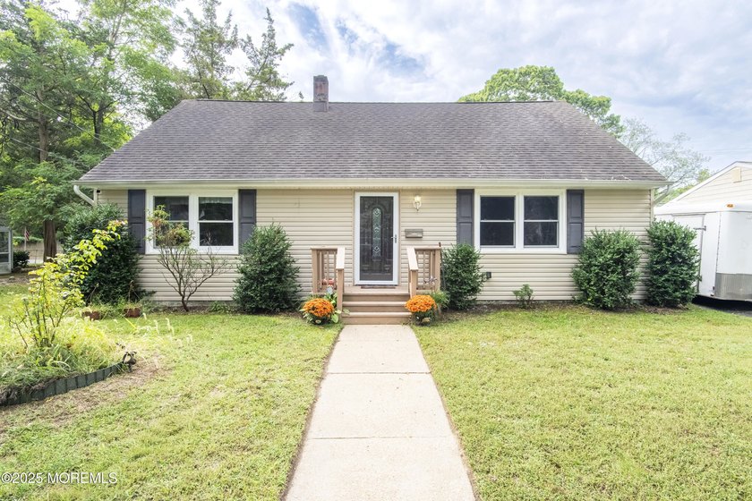 Owner Motivated. Welcome to this charming Cape Cod offering 5 BD - Beach Home for sale in Brick, New Jersey on Beachhouse.com