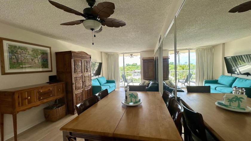 Apartment 401 is a beautiful 2 Bedroom, 1.5 bath apartment on - Beach Condo for sale in Plantation Key, Florida on Beachhouse.com