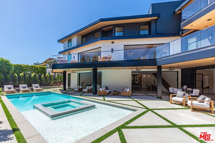 This newly constructed ocean view estate is the best valued - Beach Home for sale in Pacific Palisades, California on Beachhouse.com