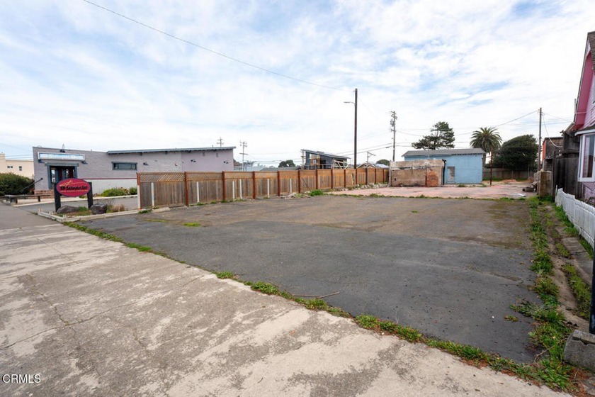 50x150 Main Street Highway Visitor zoned commercial lot - Beach Lot for sale in Fort Bragg, California on Beachhouse.com