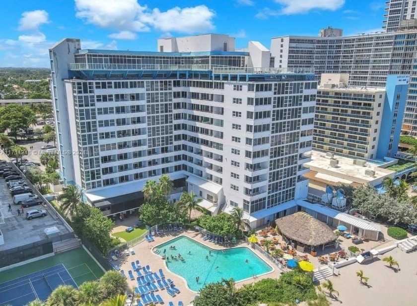 NO RENTAL RESTRICTIONS. Hotel style unit right on the beach with - Beach Condo for sale in Fort Lauderdale, Florida on Beachhouse.com