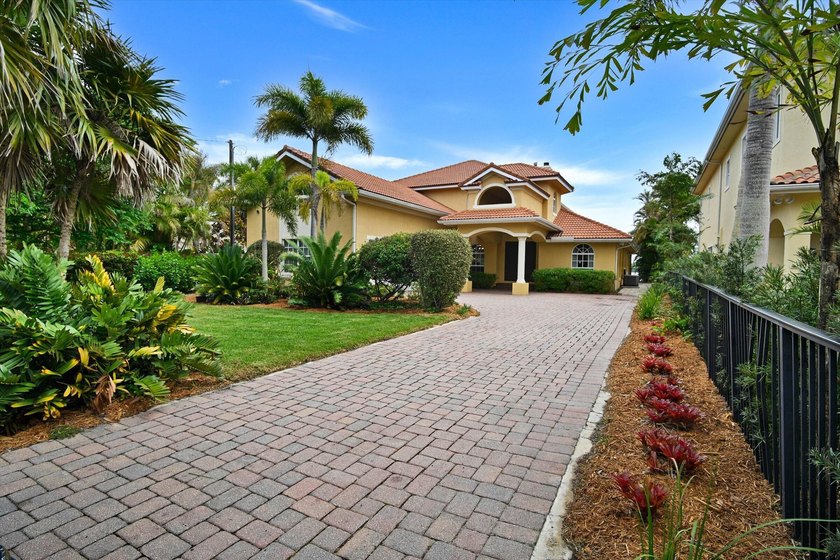 Location, Location in this Beautiful Wide Waterfront St Lucie - Beach Home for sale in Stuart, Florida on Beachhouse.com
