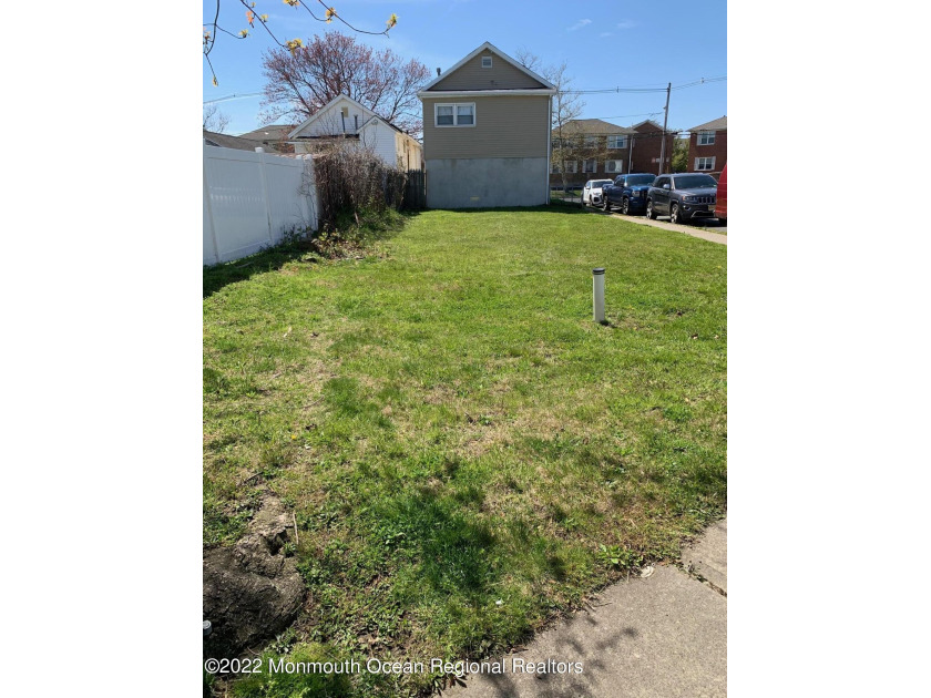 TIME TO BUILD YOUR BEACH HOUSE! Great opportunity for savvy - Beach Lot for sale in Keansburg, New Jersey on Beachhouse.com