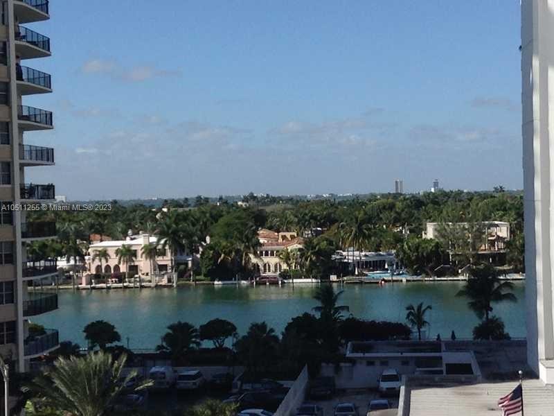 Fantastic view to the Intracoastal !! TOTALLY REMODELED !!!!On - Beach Condo for sale in Miami Beach, Florida on Beachhouse.com
