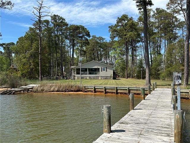 Coastal Living Awaits at 547 Little Oyster Lane, White Stone, VA
 - Beach Home for sale in White Stone, Virginia on Beachhouse.com