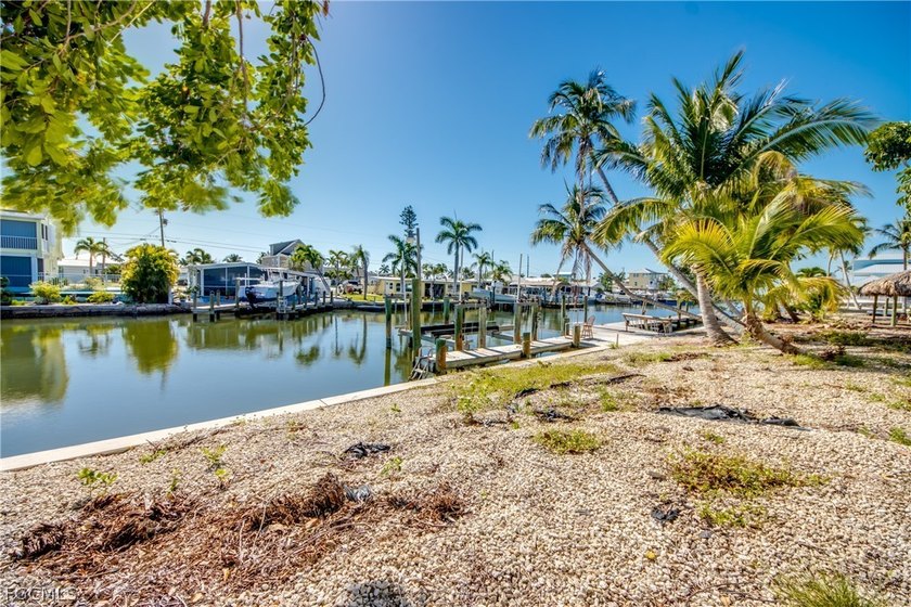 Bring your Sailboat.. ! Intersecting canals, seconds from Open - Beach Lot for sale in St. James City, Florida on Beachhouse.com
