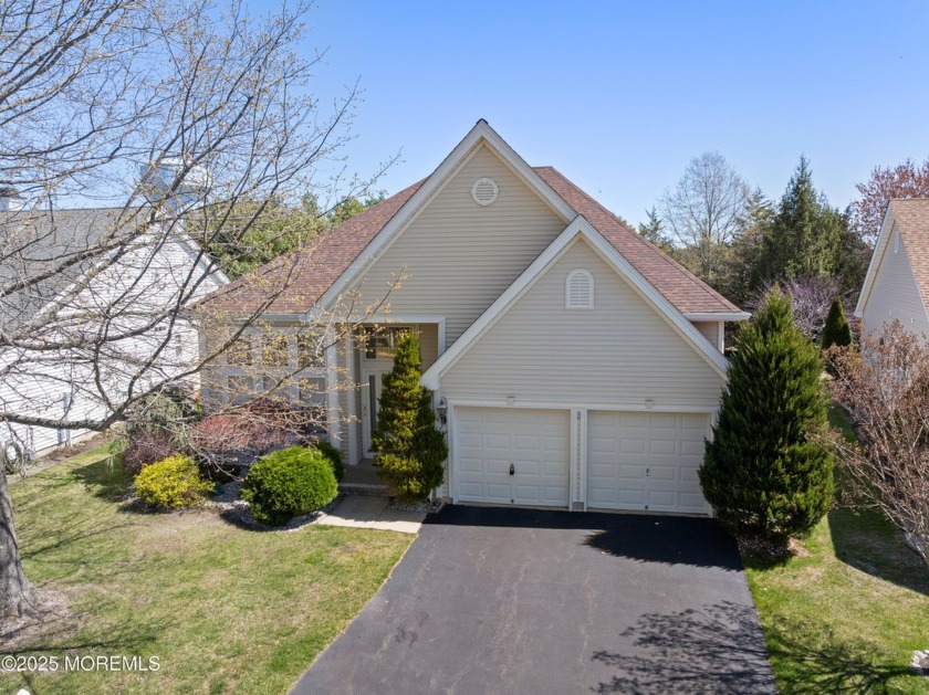 This beautifully designed Waterford Estate model offers abundant - Beach Home for sale in Barnegat, New Jersey on Beachhouse.com