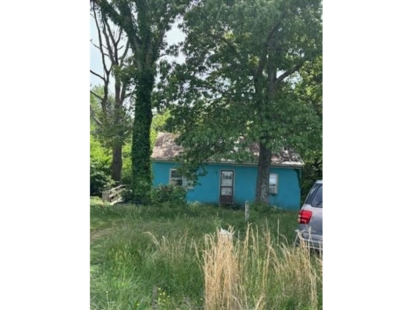 *Little River Cottage* down near the River!  Situated close to - Beach Home for sale in Topping, Virginia on Beachhouse.com