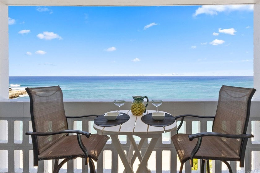 SANDY BEACHFRONT LOCATION! Rare TOP FLOOR, corner unit in the - Beach Condo for sale in Waianae, Hawaii on Beachhouse.com