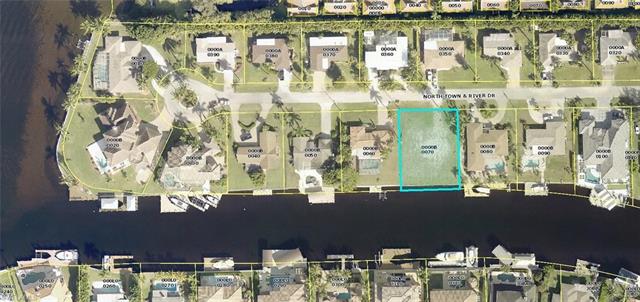 Beautiful lot with new sea wall only 5 parcels from river. Close - Beach Lot for sale in Fort Myers, Florida on Beachhouse.com