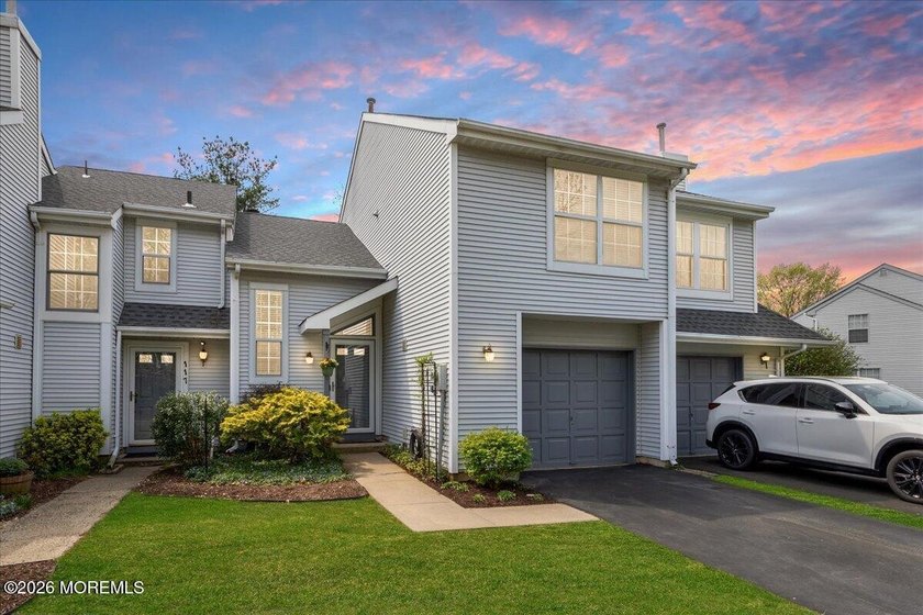 Move right into this beautifully updated 2BR, 3BA townhome in - Beach Townhome/Townhouse for sale in Eatontown, New Jersey on Beachhouse.com
