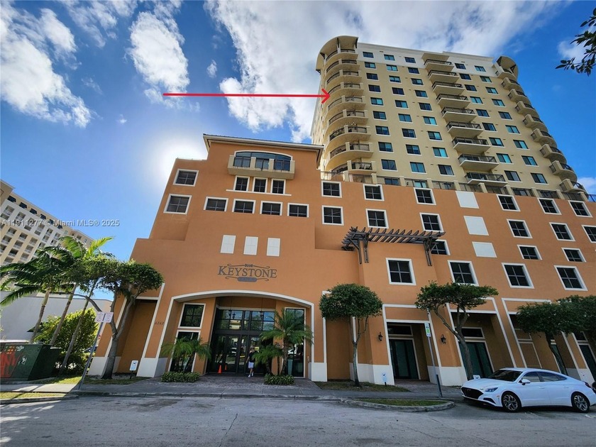 Beautifully 2/2 corner condo on the 12th floor, 1084 SF with - Beach Condo for sale in Miami, Florida on Beachhouse.com