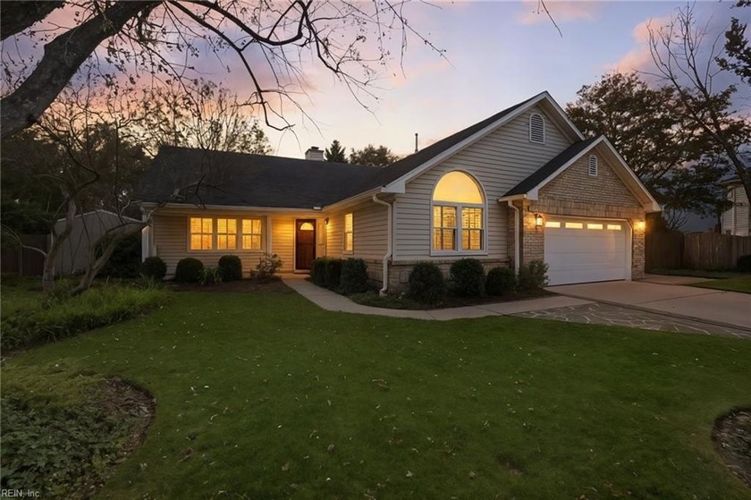 Welcome to this charming and elegant home featuring beautifully - Beach Home for sale in Virginia Beach, Virginia on Beachhouse.com