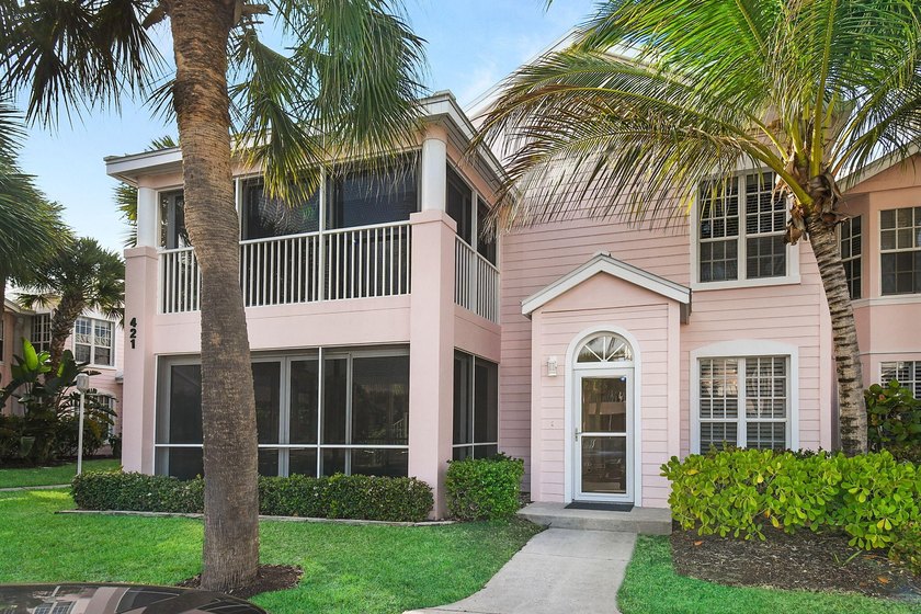 Beach vibes abound in this 2BR/2BA split-plan condo STEPS FROM - Beach Condo for sale in Stuart, Florida on Beachhouse.com