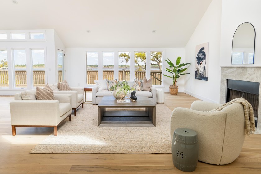 INCREDIBLE DEEP WATER OPPORTUNITYplete remodel of contemporary - Beach Home for sale in Johns Island, South Carolina on Beachhouse.com
