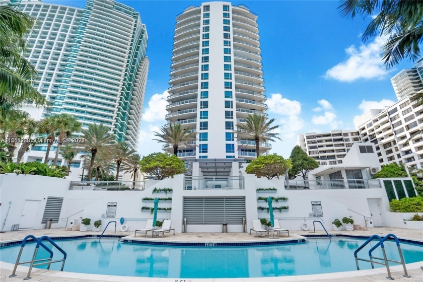 PARADISE MEETS THE OCEAN! WELCOME TO ONE OF THE MOST PRIVATE - Beach Condo for sale in Hollywood, Florida on Beachhouse.com
