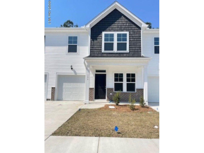 Charming 3-Bedroom Townhome in Calabash Palms - Welcome to the - Beach Townhome/Townhouse for sale in Calabash, North Carolina on Beachhouse.com