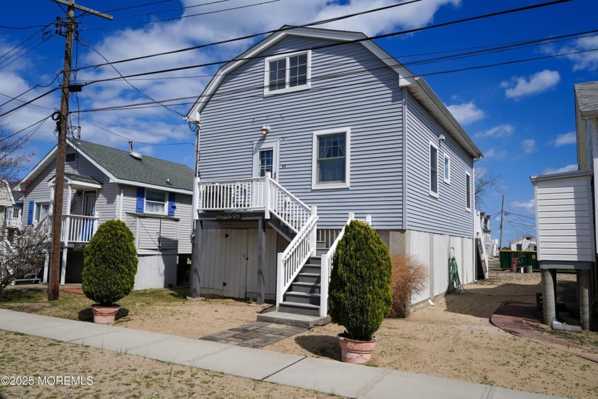 A rare opportunity to own on Barley Point! Cherished by its - Beach Home for sale in Rumson, New Jersey on Beachhouse.com