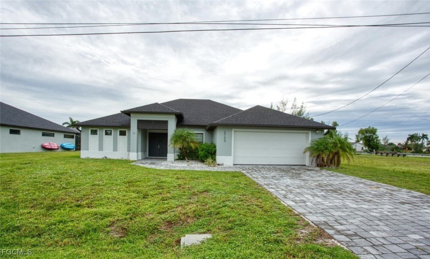 Immaculate Pool Home on fresh water Wide Canal leading to a lake - Beach Home for sale in Cape Coral, Florida on Beachhouse.com