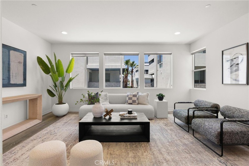 Welcome to this modern residence in the Superior Pointe enclave - Beach Condo for sale in Costa Mesa, California on Beachhouse.com